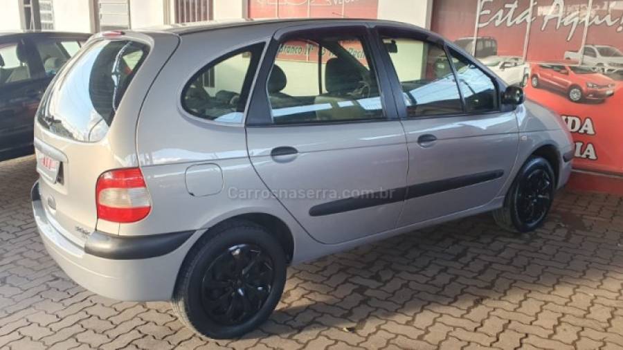 RENAULT - SCÉNIC - 2008/2008 - Prata - R$ 23.900,00