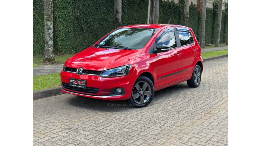 VOLKSWAGEN - FOX - 2017/2017 - Vermelha - R$ 56.900,00