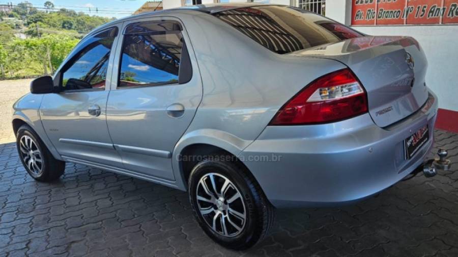 CHEVROLET - PRISMA - 2011/2011 - Prata - R$ 33.900,00